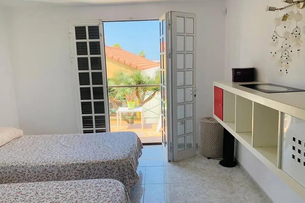 Summer Senses: Sea, Sun And Beach Experience Arona  Spanje